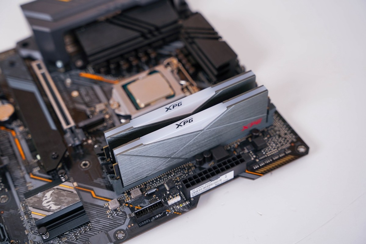 两千元以内的高性价比电脑主机,2020年中端电脑主机推荐