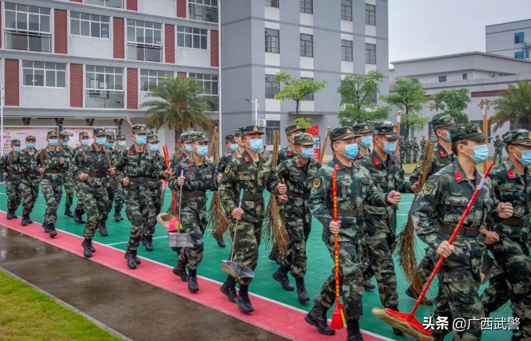 当兵当久了性格变化,儿子当兵后的变化