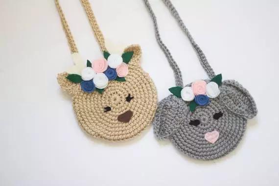 如何钩小包上的小装饰,钩个随身小包包好看