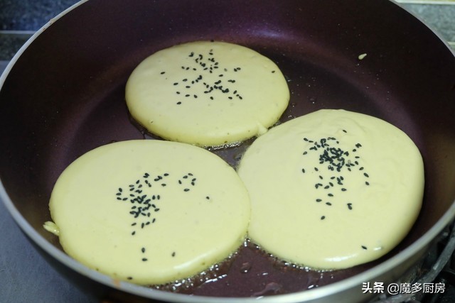 玉米面放牛奶和面,玉米粉加牛奶粉和面做法