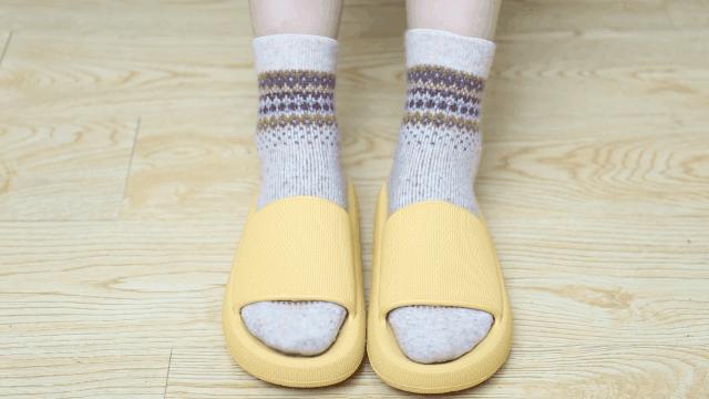 李佳琦穿的拖鞋,李佳琦带火的拖鞋