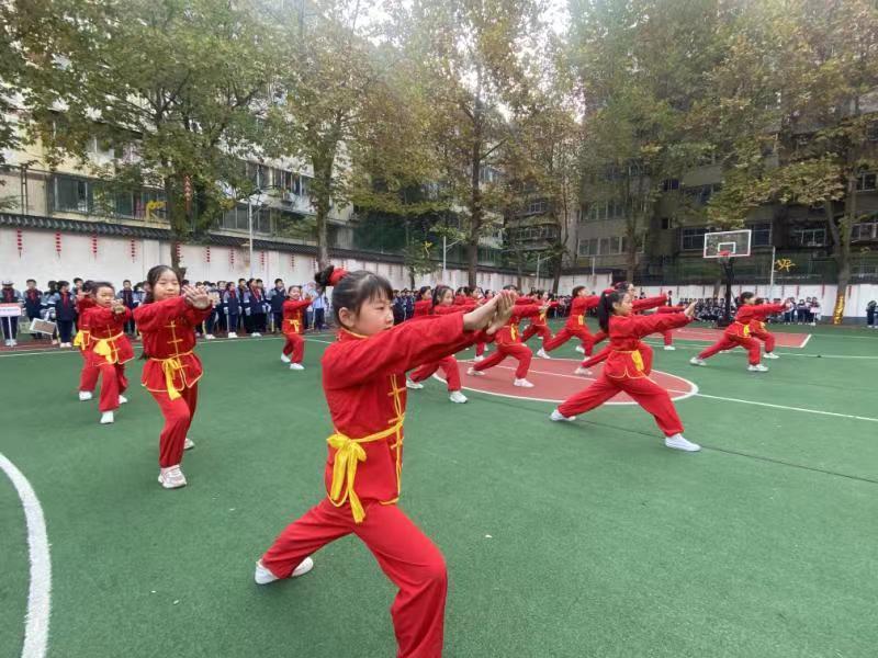 友谊县第二小学2021运动会,友谊小学体育运动会开幕式
