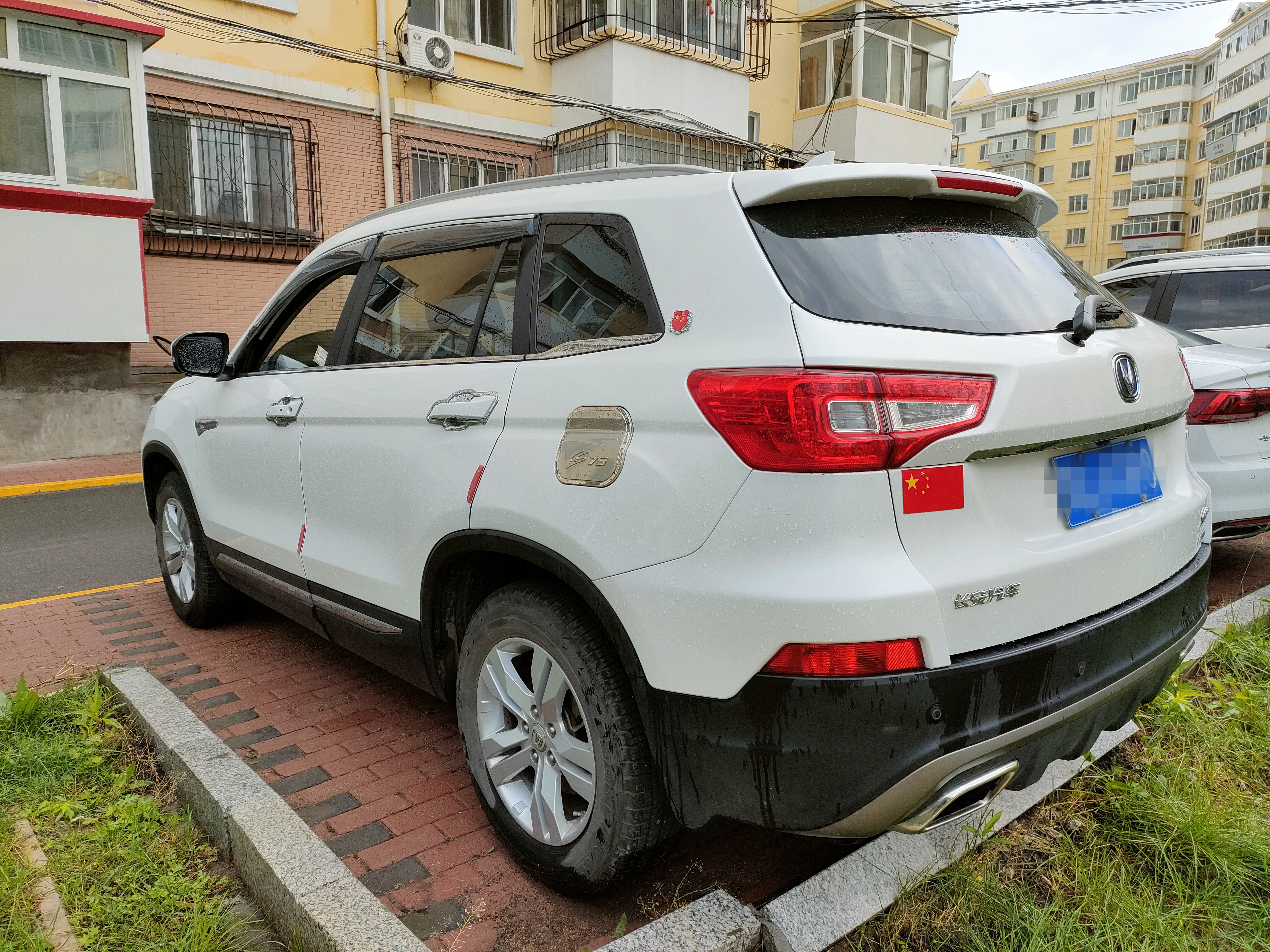 小东西的用处,车门底部排水孔生锈处理方法