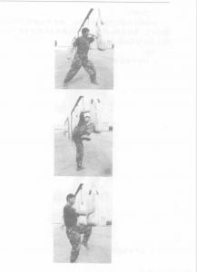 警用防暴棍和匕首警拳,警用防暴橡胶棍杀伤力