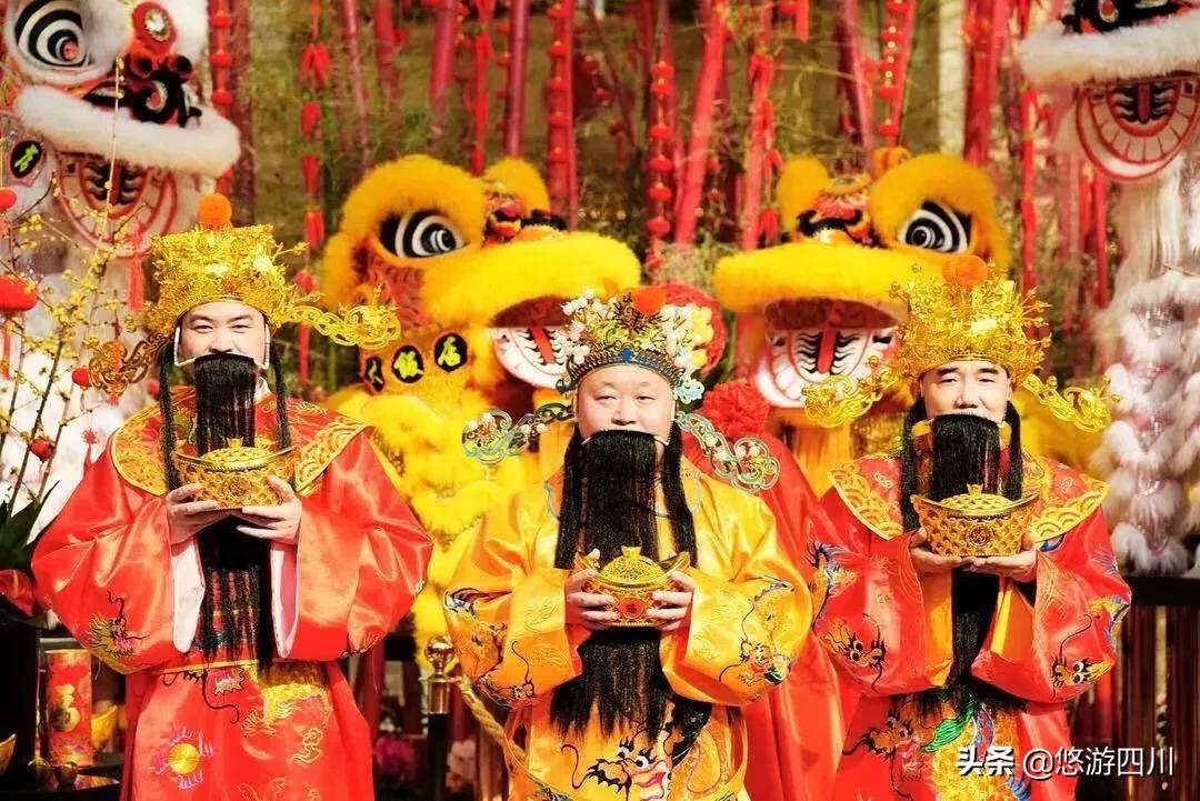 成都环球洲际酒店过年礼物,狮王新春送福来