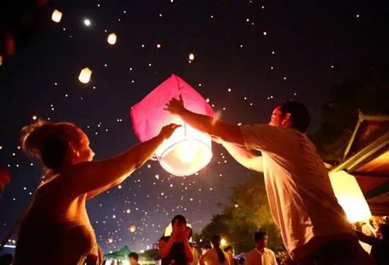 最浪漫的星空灯,最浪漫风筝