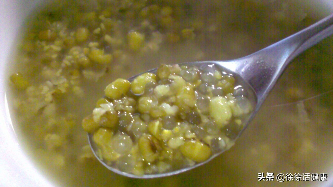 绿豆汤解暑绿豆要不要熬开花,炎炎夏日少不了的清热解暑绿豆汤