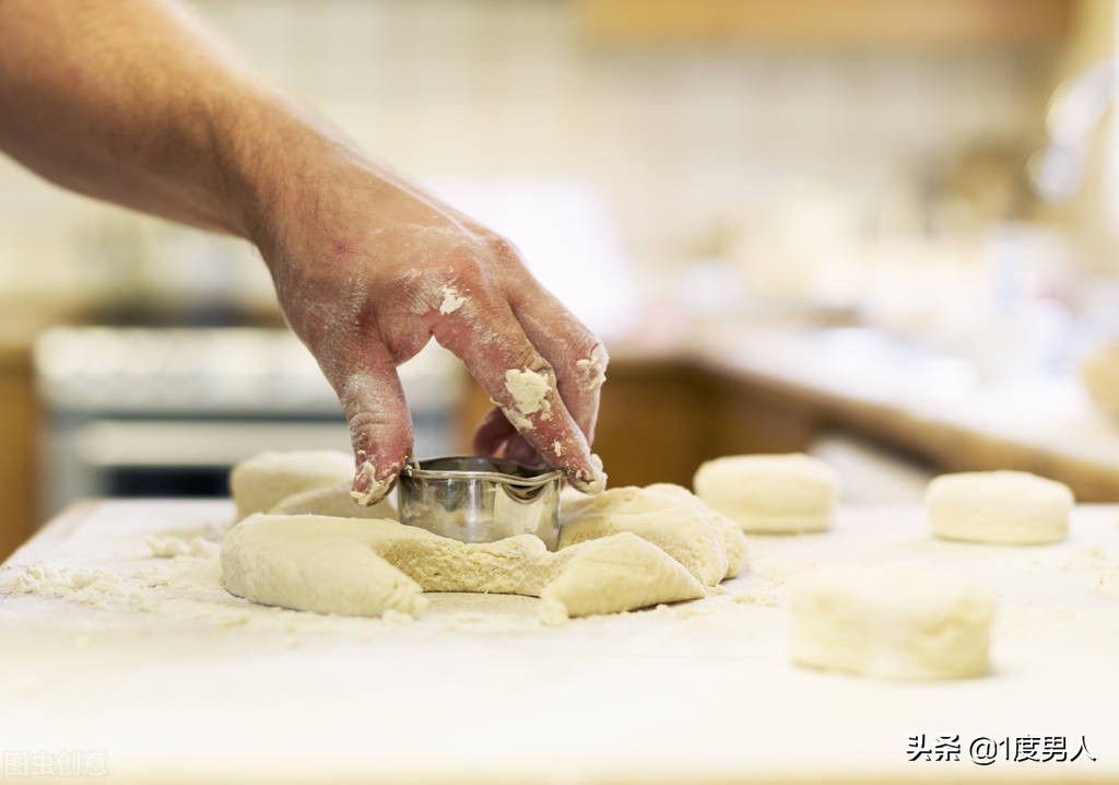 冬天面粉容易发霉生虫,如何避免面粉发霉生虫