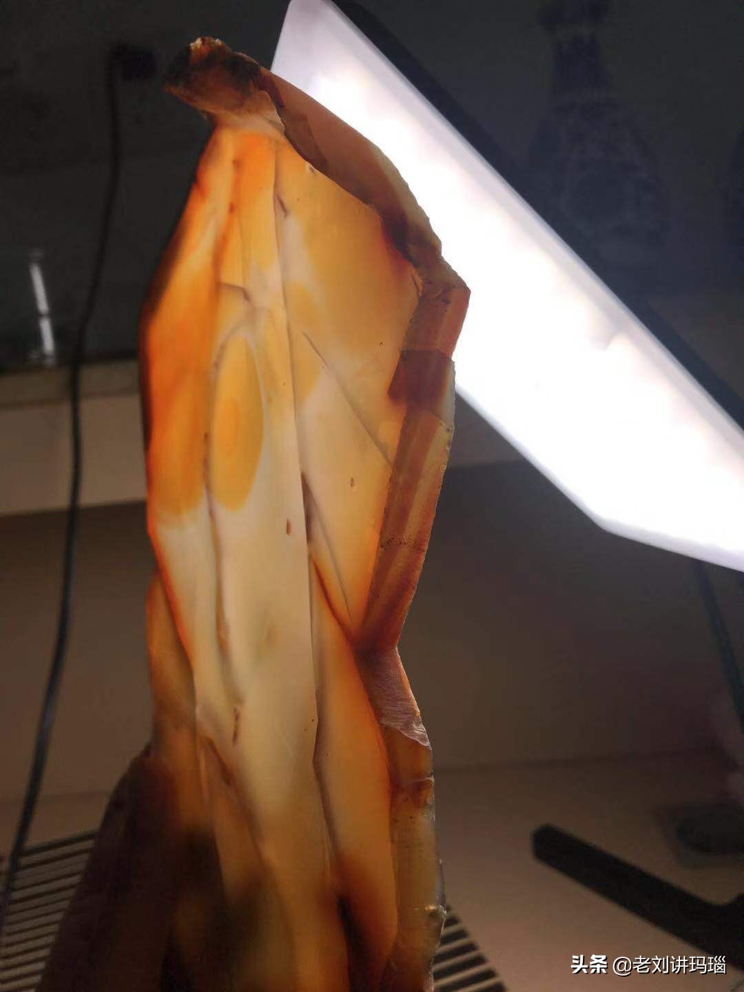 网上买的纯天然玛瑙是真的吗,纯天然原色玛瑙有紫色吗