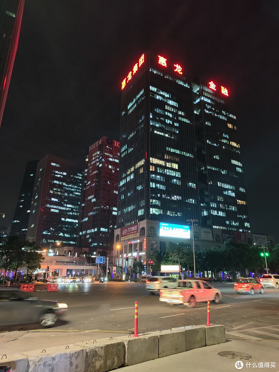 索尼imx766怎么样,realmegtneo2对比realme大师探索版