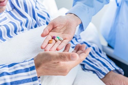 用氟康唑多久才能止痒,霉菌口服氟康唑片需要注意什么