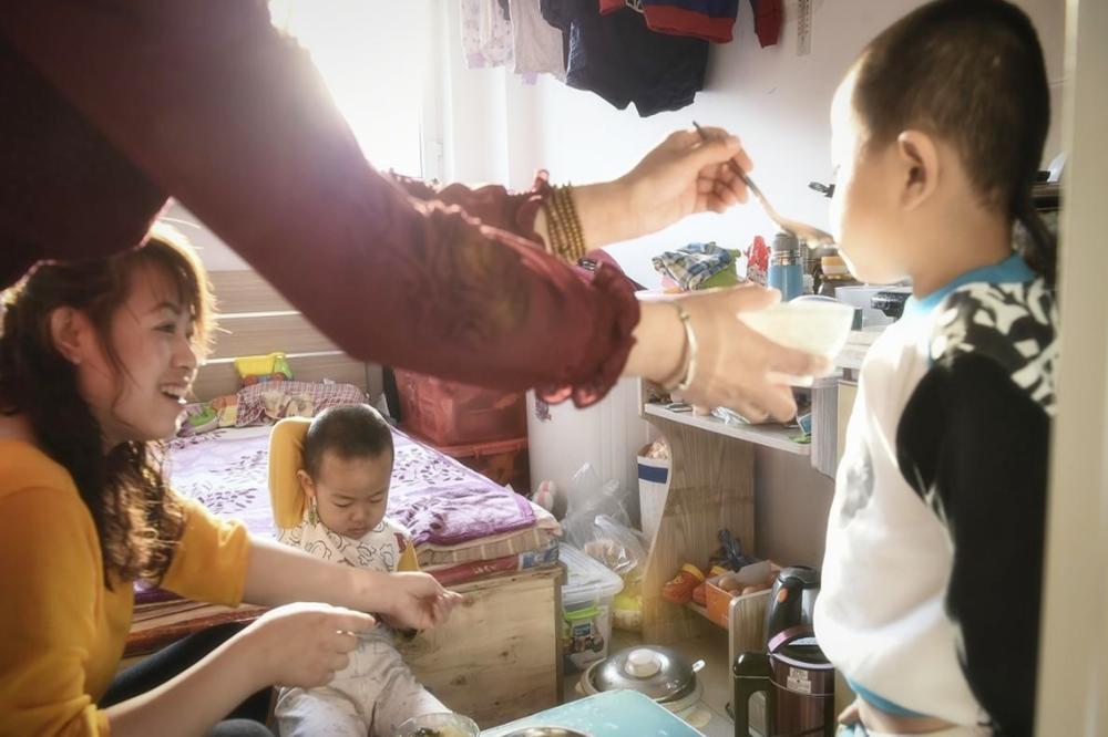 小孩挑食不吃饭家长如何应对,宝宝挑食不吃饭的危害