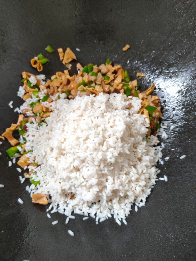 糯米饭酿豆腐最简单做法,饭酿豆腐