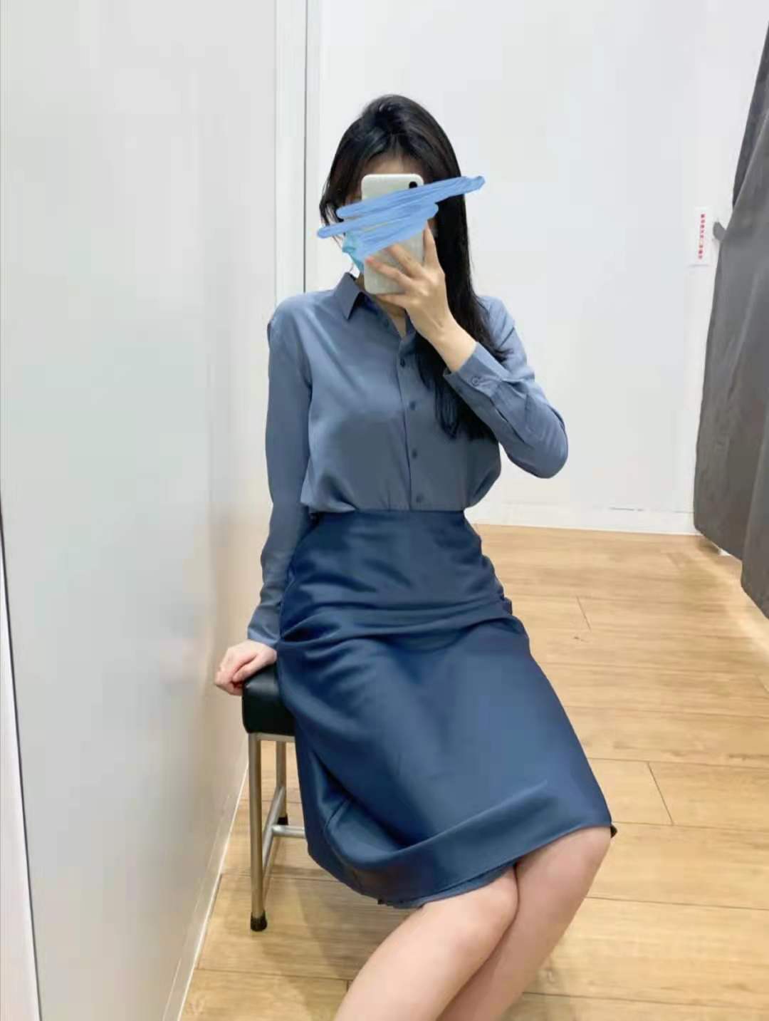 春天半身裙怎么搭配衣服,春天半身裙怎么搭配上衣图片