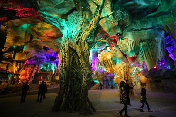 看黄果树大瀑布玩九仙溶洞漂流,黄果树大瀑布水帘洞旅游攻略