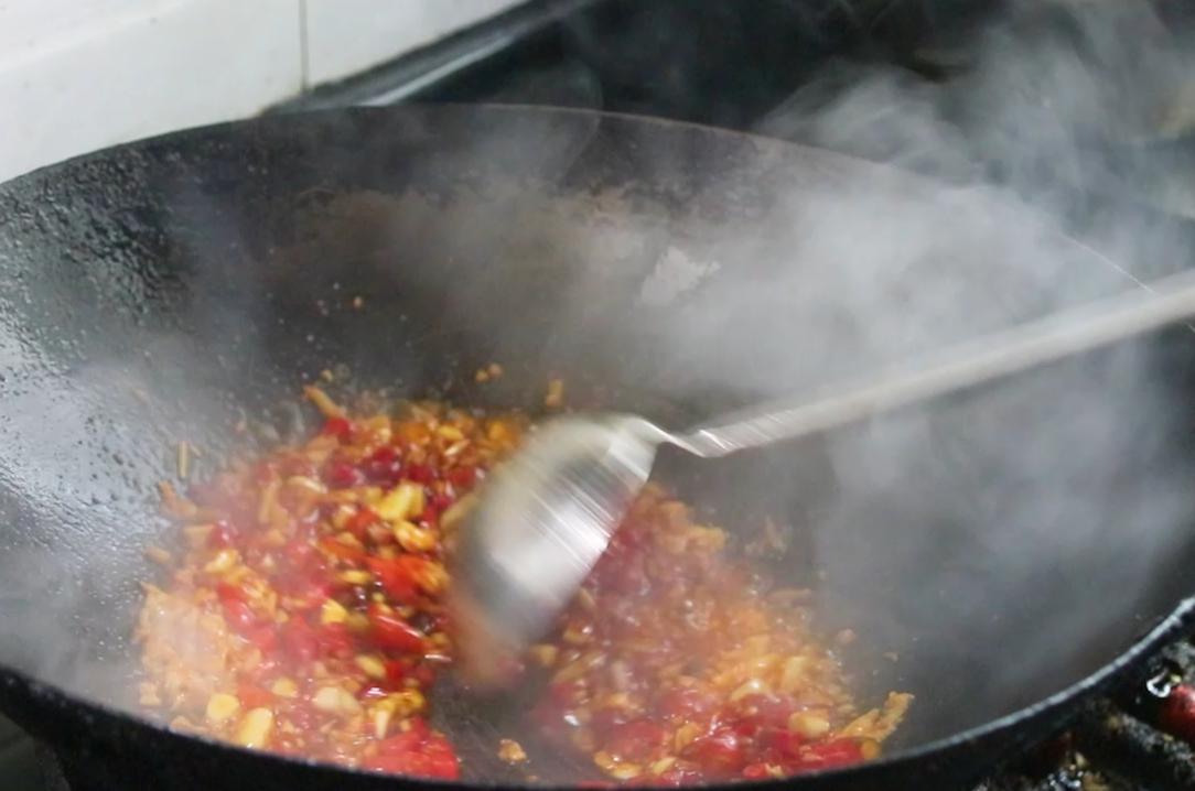 香嫩脆笋炒牛肉,香嫩爽口的黄瓜炒牛肉