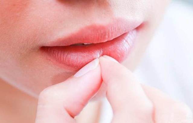 李沁适合的唇膏,李沁同款唇膏