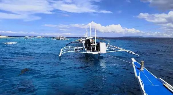 走过很多地方的诗句,走过很多地方原唱