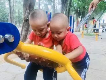 宝宝总是有咬人的习惯怎么办,宝宝喜欢咬人该怎么纠正