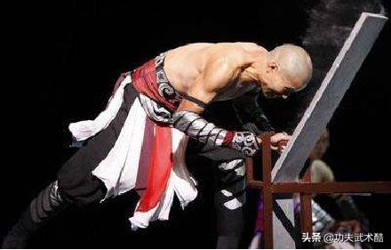 少林铜头铁罗汉功,少林十八罗汉铁头功