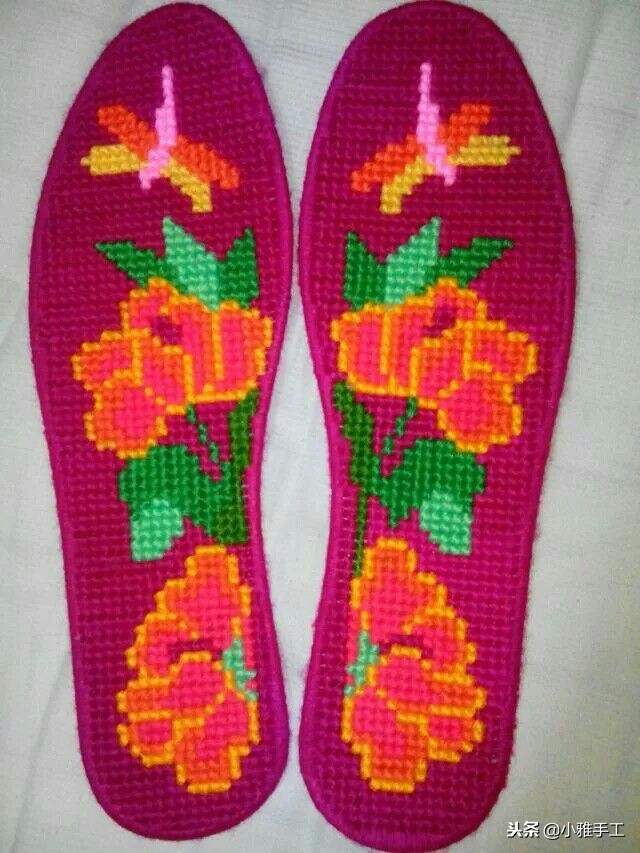 云南小巧妹自做鞋垫刺绣教程,孙姐手工刺绣鞋垫教程