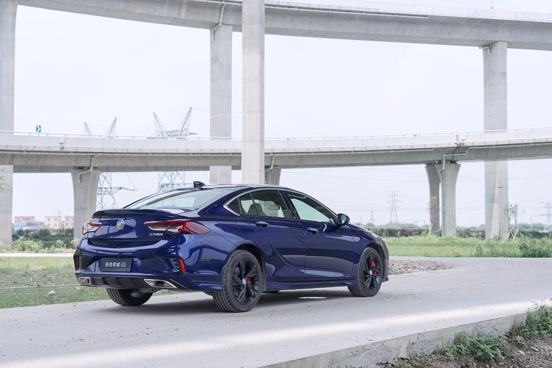 2021款别克君威gs精英版试驾视频,2016君威gs纵情顶配版试驾