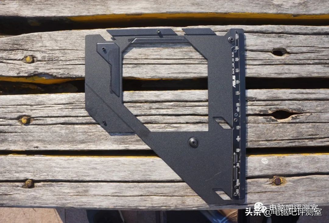 华硕rogmaximusxiii双卡,华硕rogmaximus主板对比