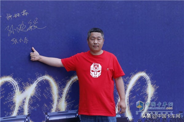 欧曼爬坡猛如虎,欧曼卡车20万公里