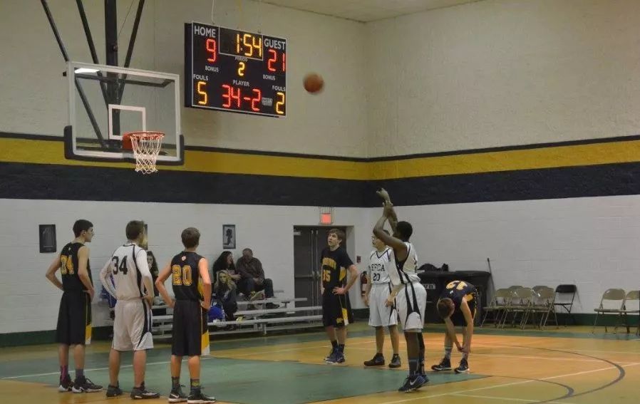 鏂板槈鍑哄浗,缇庡浗鍩虹潱瀛︽牎