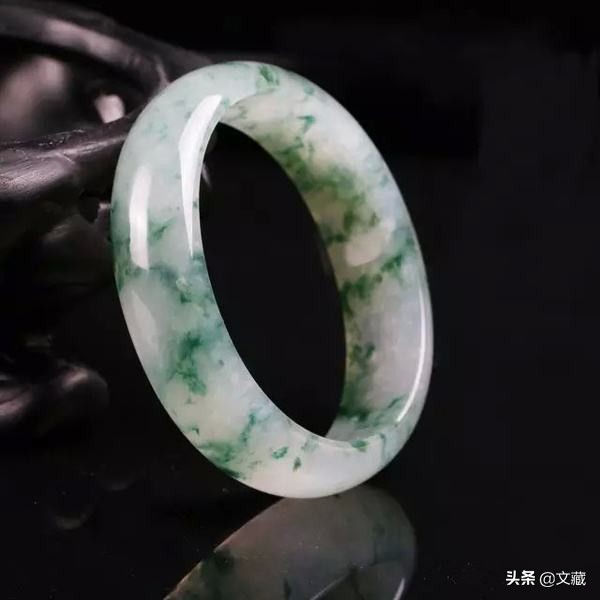 清廷尊贵的象征，翡翠帝王玉