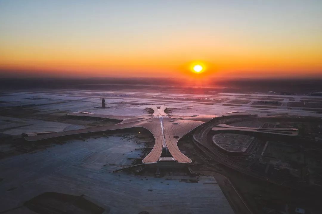 中国世界级超大型国际机场,中国建造超大型机场