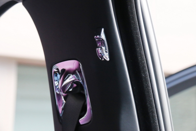 全新一代劳斯莱斯古思特,豪华180评测