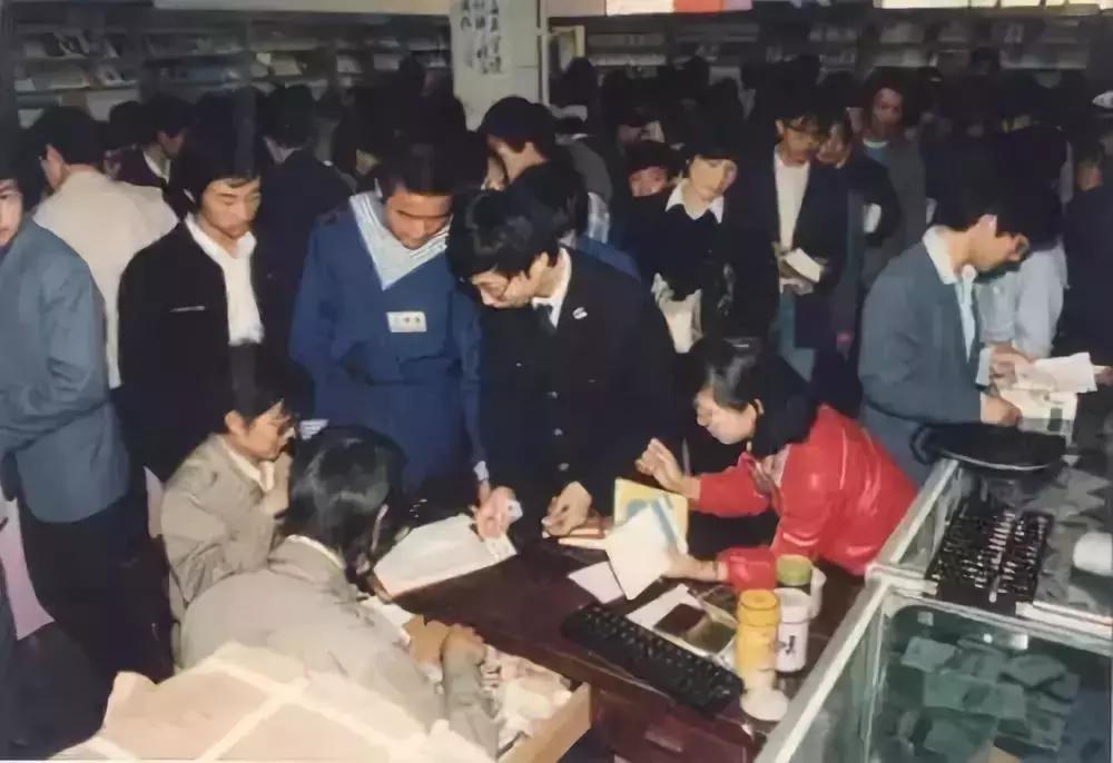 从太丰面粉厂到随军书店,宁波书城承载的不只是文化,更是记忆