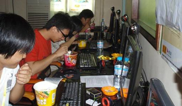 lol玩家玩dota2,lol为什么比dota2配置低