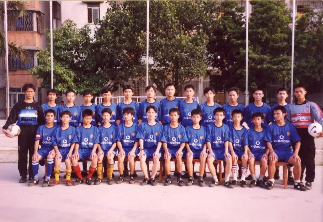 中国足球冲进世界杯,带中国足球冲进世界杯的主帅