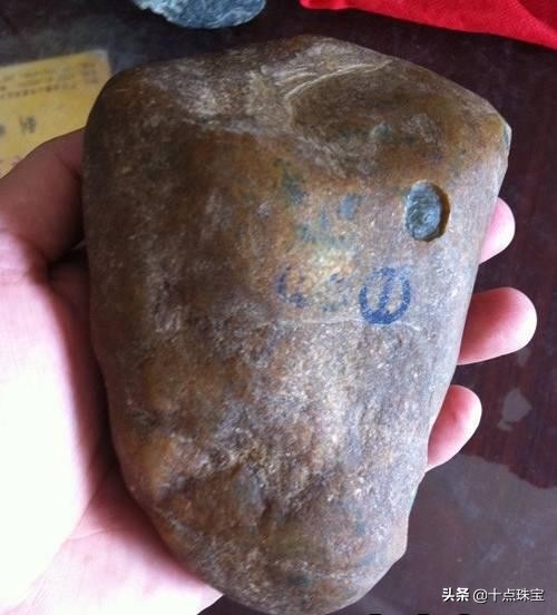 缅甸赌石翡翠原石场口,常见翡翠赌石与场口组图