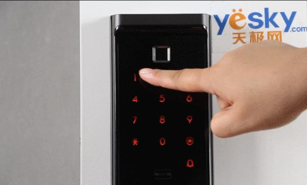 鹿客指纹锁和德施曼锁哪个好,德施曼凯迪仕半自动指纹锁推荐