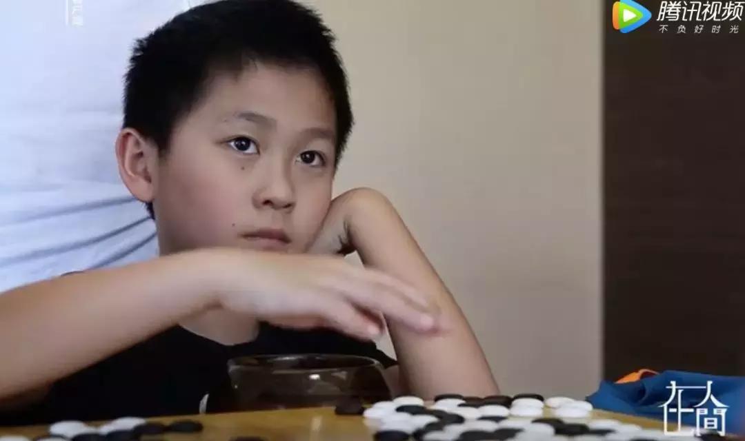 三个中产娃的暑假：每个孩子至少5个兴趣班，总开销4-8万