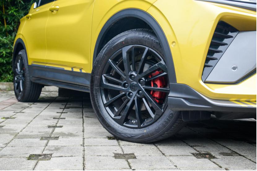 中国小钢炮汽车,吉利新缤越试驾