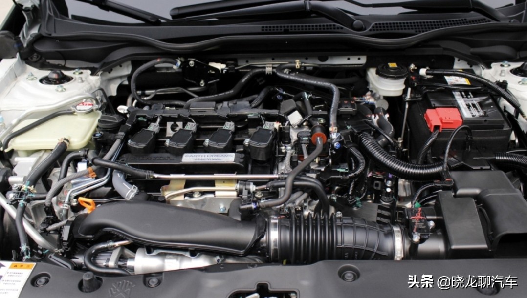 15.6万提了本田思域，开了半年后，车主：我只想说五个字