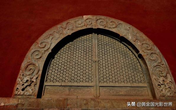 鲁迅东方美神老照片,鲁迅先生的倒坐观音像