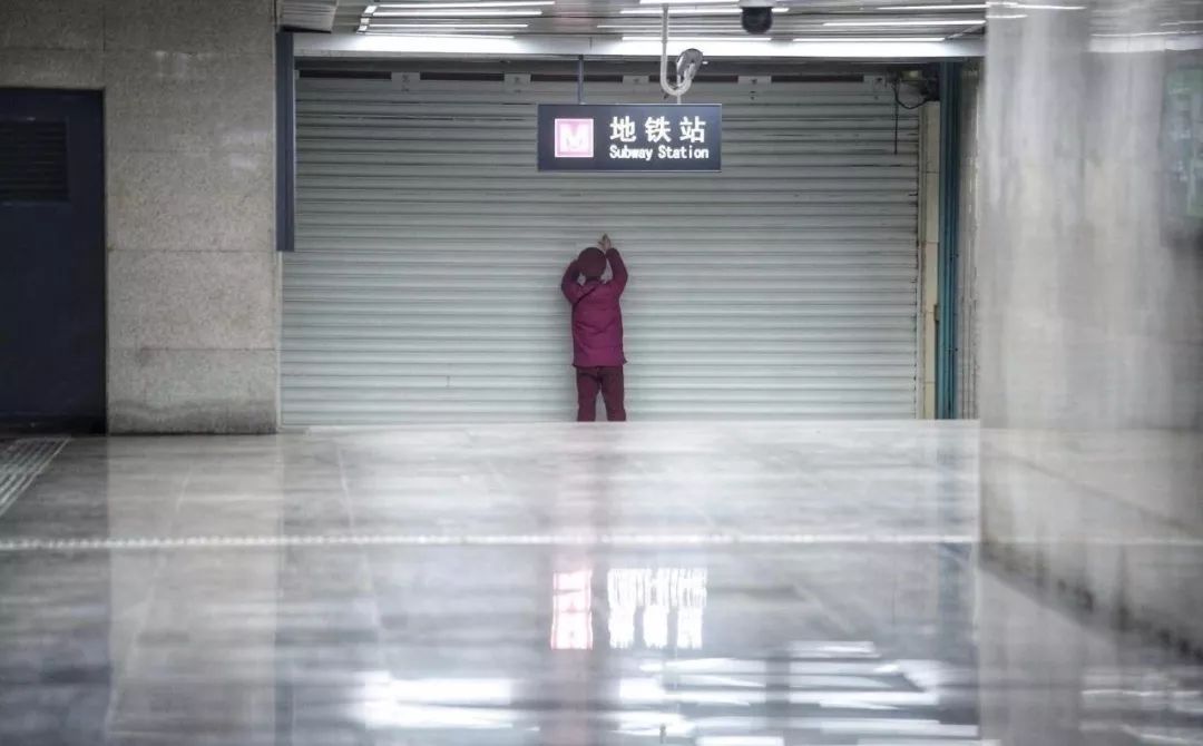 疫情中被困的人们,疫情当下的一些人物事迹