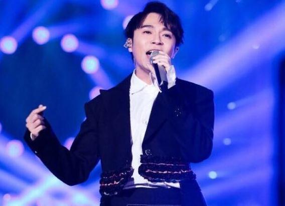 杨坤参加歌手夺冠视频,歌手2019杨坤齐豫