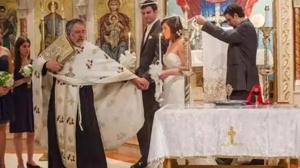 泰国王室珠宝介绍,泰国特色婚庆饰品