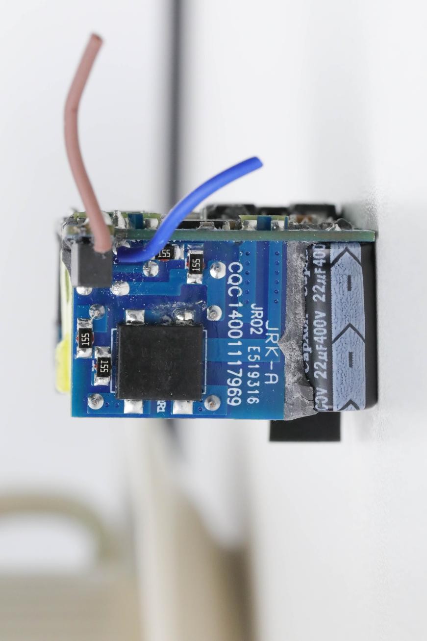 绿联小口红充电器,绿联30瓦充电器测评