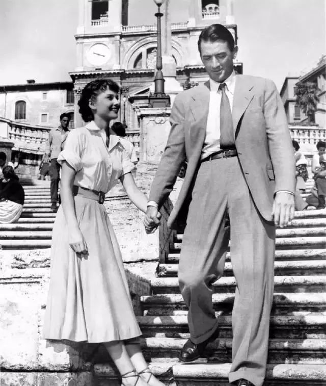 奥黛丽赫本：绝世容颜背后的秘密！