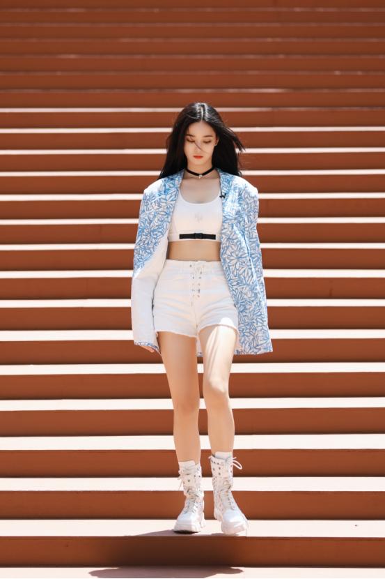 sm公司新推出的女团徐艺洋,徐艺洋真的是sm的ace吗