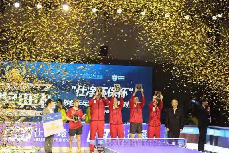 广西书法家为世界砂板明星对抗赛赠送墨宝