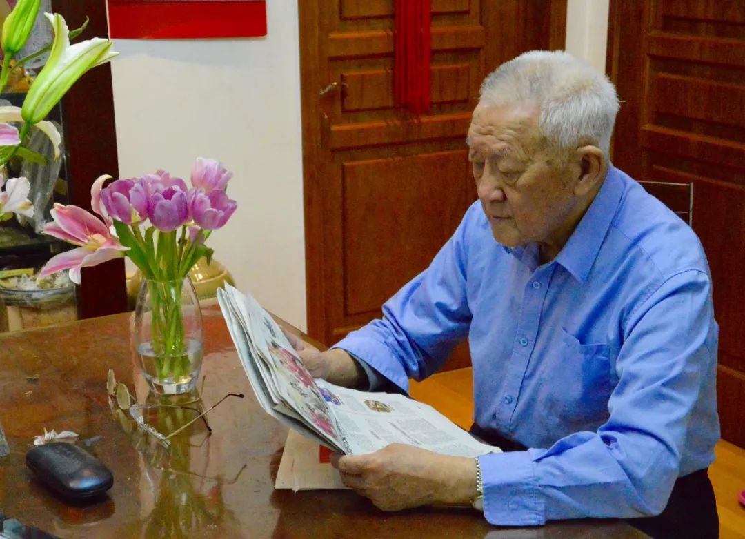 佩服，曾靠一包咸菜侦破*门惨灭**案，*加爵马**、周克华落网都多亏他……