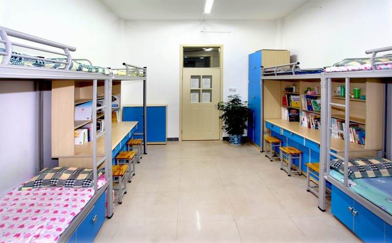 高中生宿舍必备清单整理,高中生第一次住宿必备